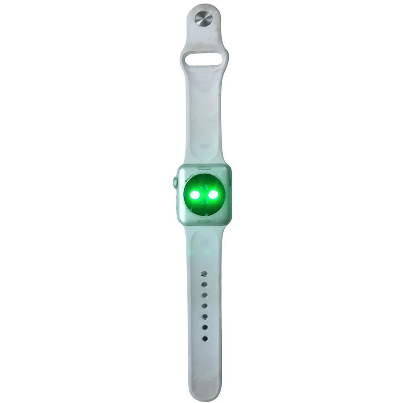 Apple Watch Series 3 GPS Aluminum 38mm - Good Condition | Budli