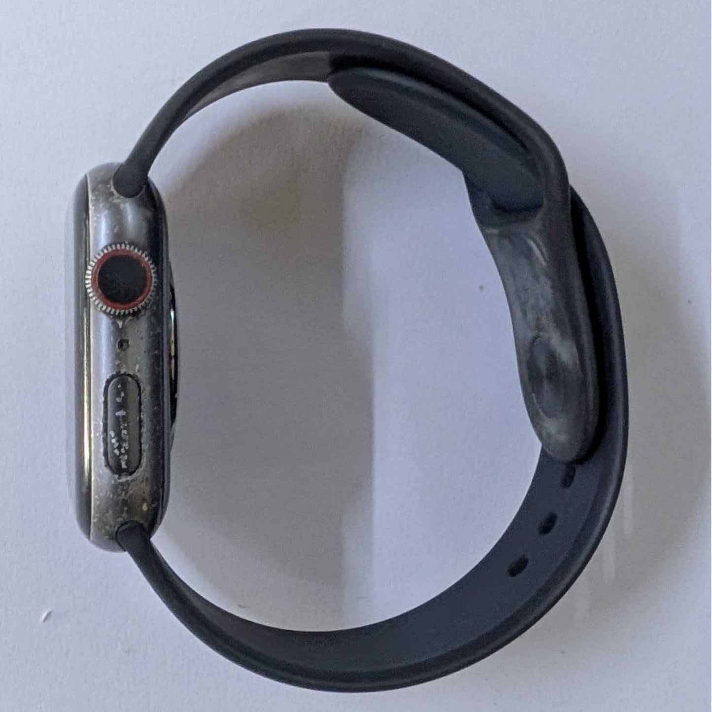 Used Apple Watch Series 5 (A2156) GPS + Cellular 44mm Space Gray Aluminium Case