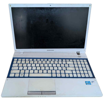 Dead Samsung Series NP300V5A 15.6" White Laptop - Budli Certified