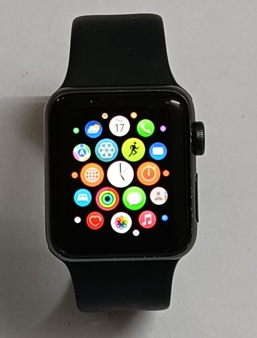 Apple Watch Series 3 GPS Aluminum 38mm Grey (Good Condition)