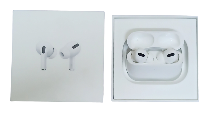 Used Apple Airpods Pro With Wireless Charging Case Active noise cancellation Bluetooth Headset White