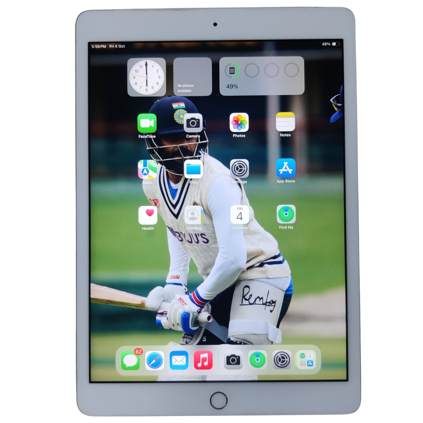 Apple iPad 8th Gen Wi-Fi + Cellular 