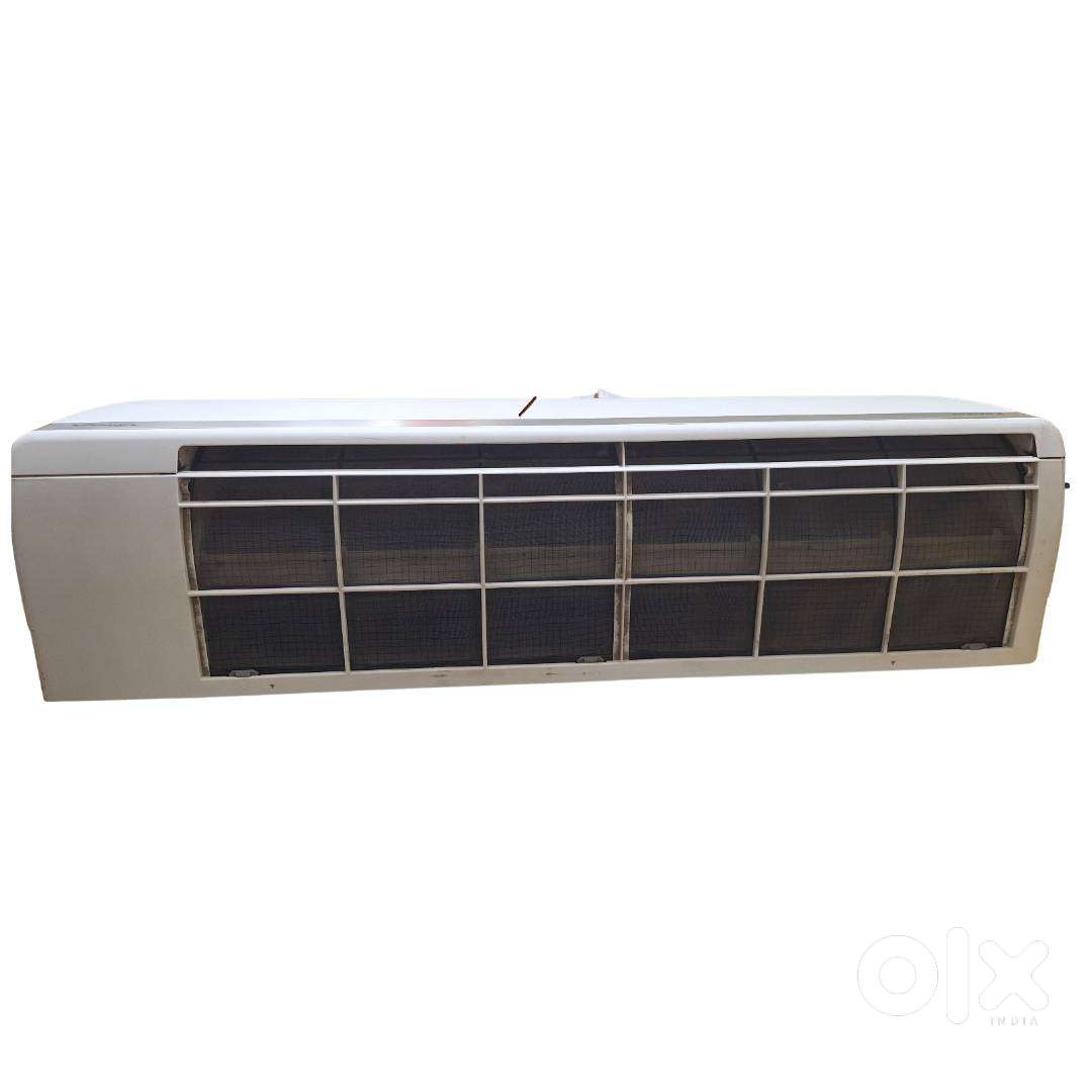 Daikin 1.5 Ton Split AC with external fan unit