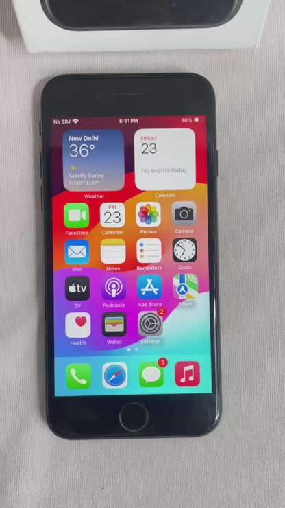 Apple iPhone SE 2020 (2nd Gen) 64GB Black (Good Condition)